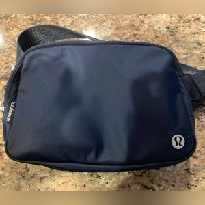 Lululemon Everywhere Belt Bag Large 2L